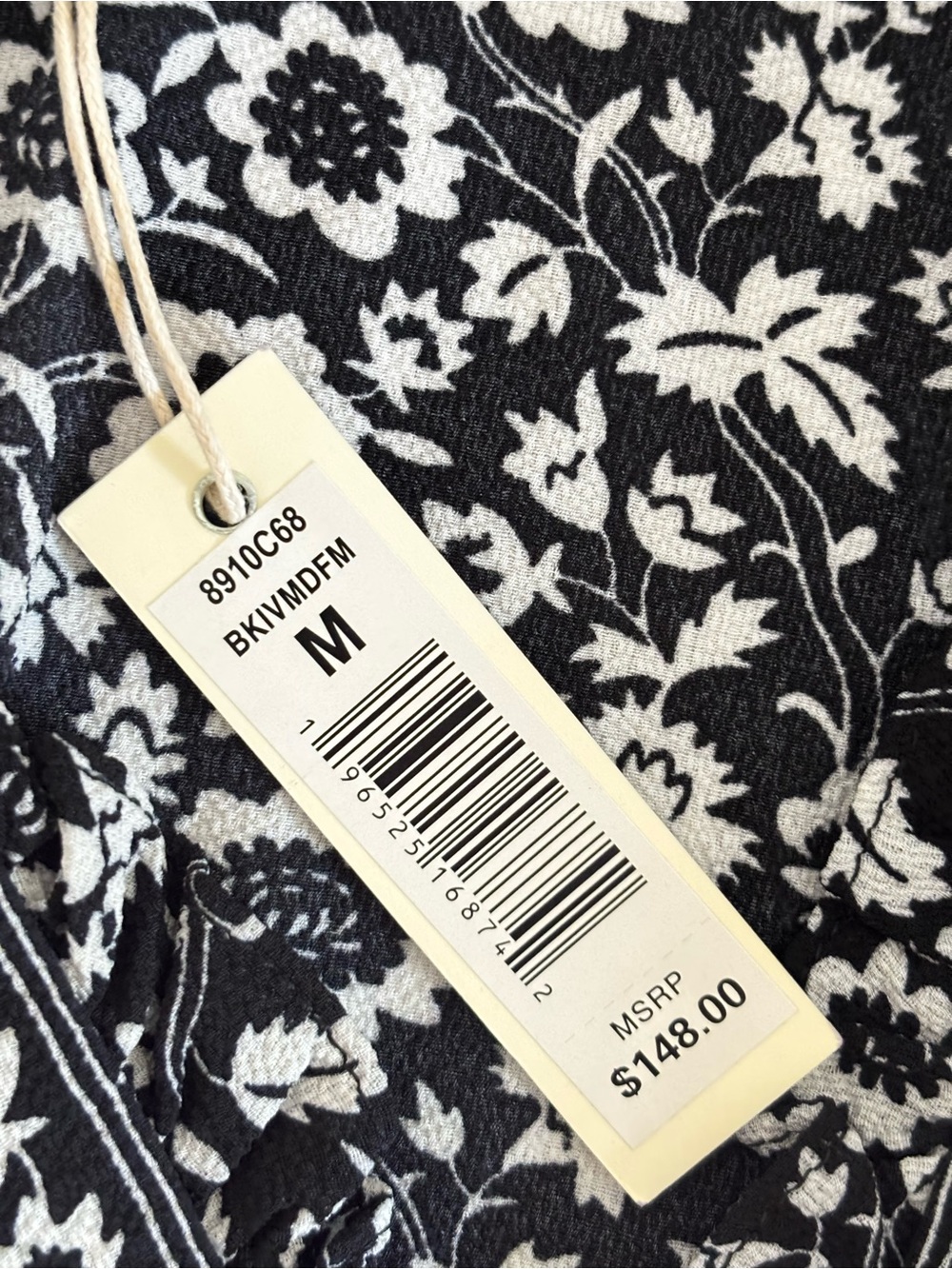 Max Studio Black White Floral Smocked Waist Maxi Dress NWT Size M - Picture 10 of 16
